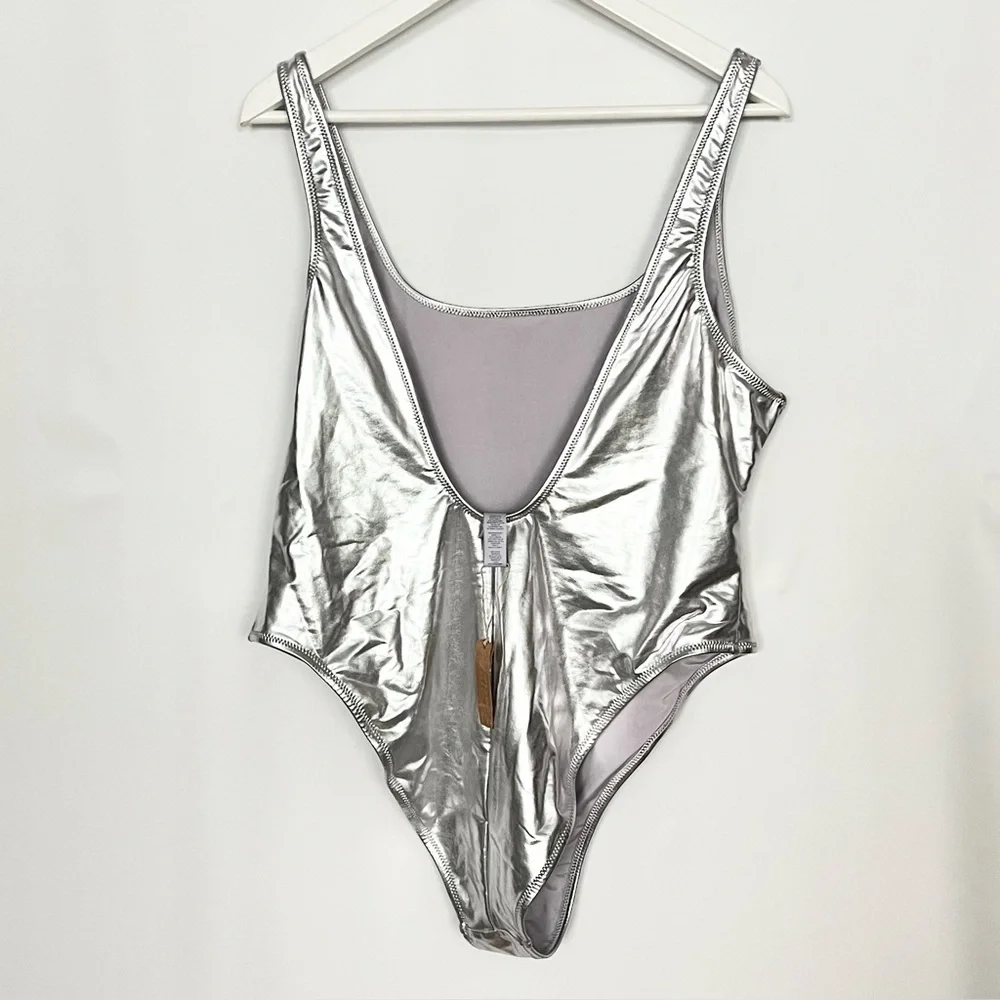 NWT SKIMS Nickel Metallic One Piece Swimsuit 3X Silver High Cut Scoop Neck